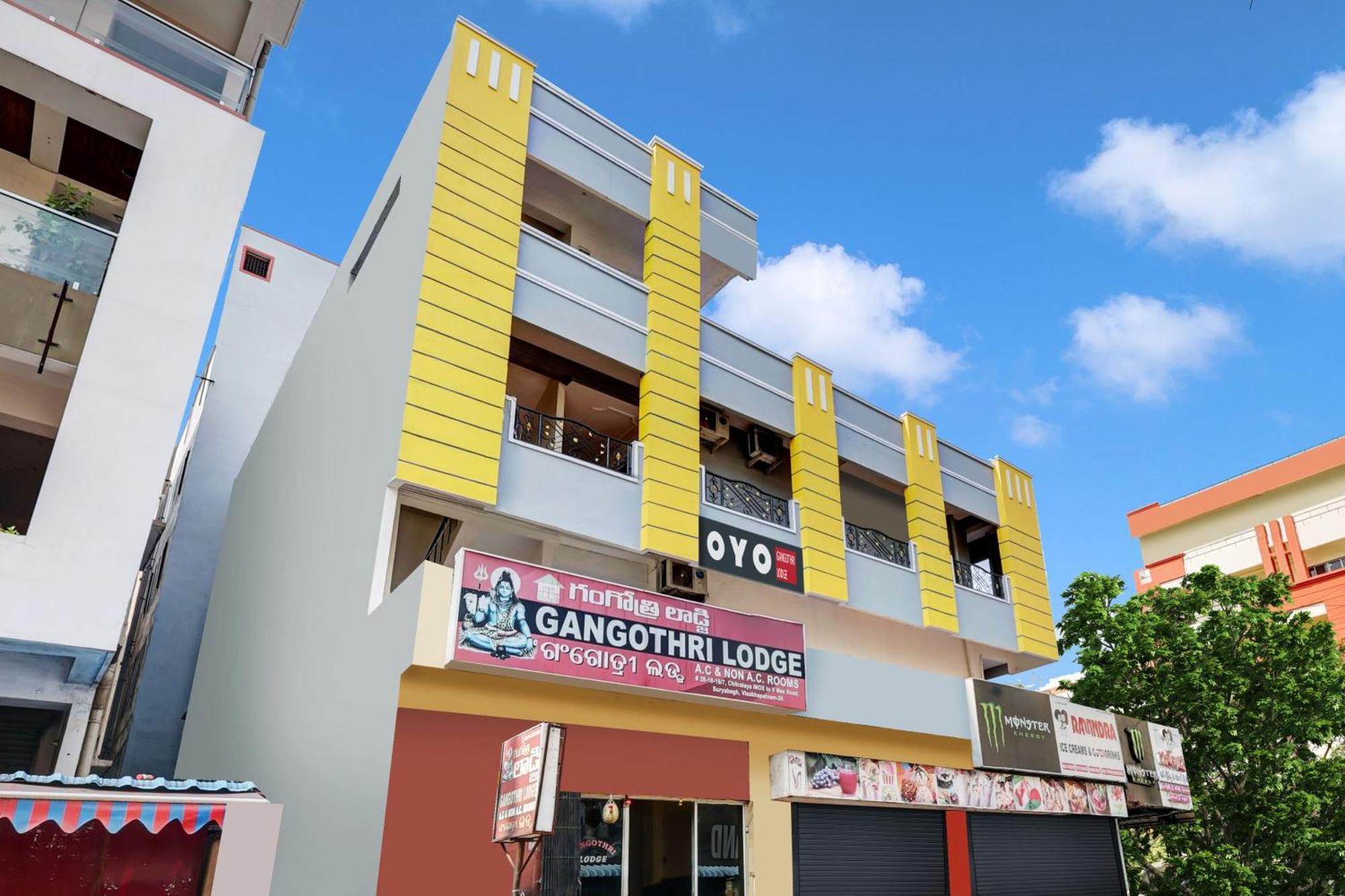 Hotel O Gangothri Lodge Visakhapatnam Esterno foto